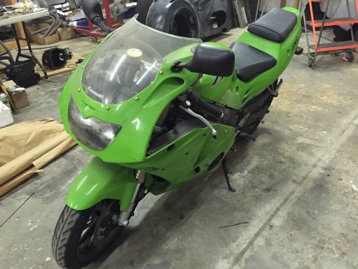 20160128 1994 kawasaki zxr250 left front