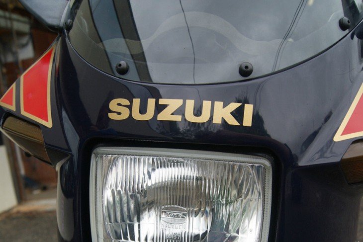 1986 Suzuki RG500 Walter Wolf Front