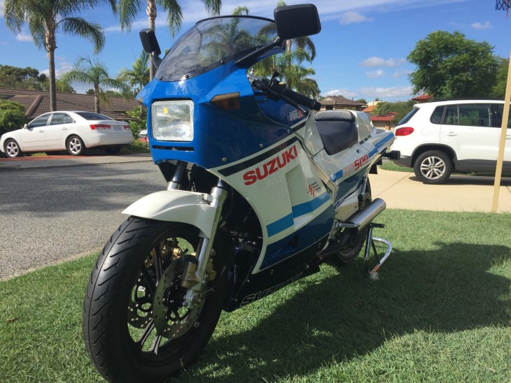 20160201 1985 suzuki rg500 left front