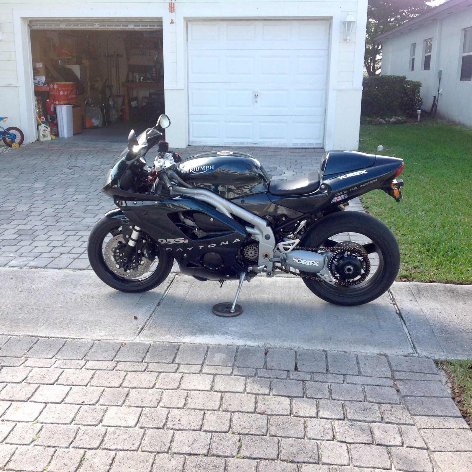 Centennially Speaking - 2002 Triumph Daytona 955i CE - Rare