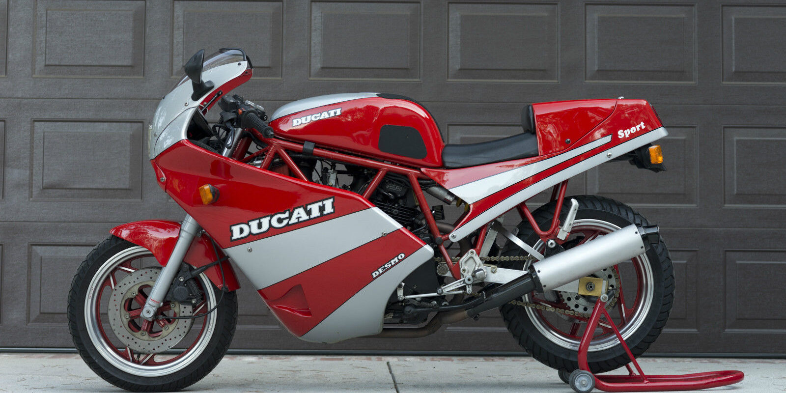 20160210 1990 ducati 750 sport left