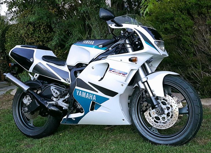 1992 Yamaha TZR250R R Side Front