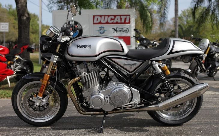 2015 Norton Commando 961 L Side 2