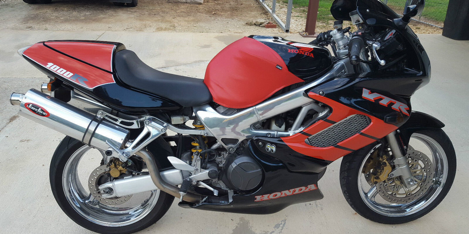 20160616 1999 honda vtr1000f right