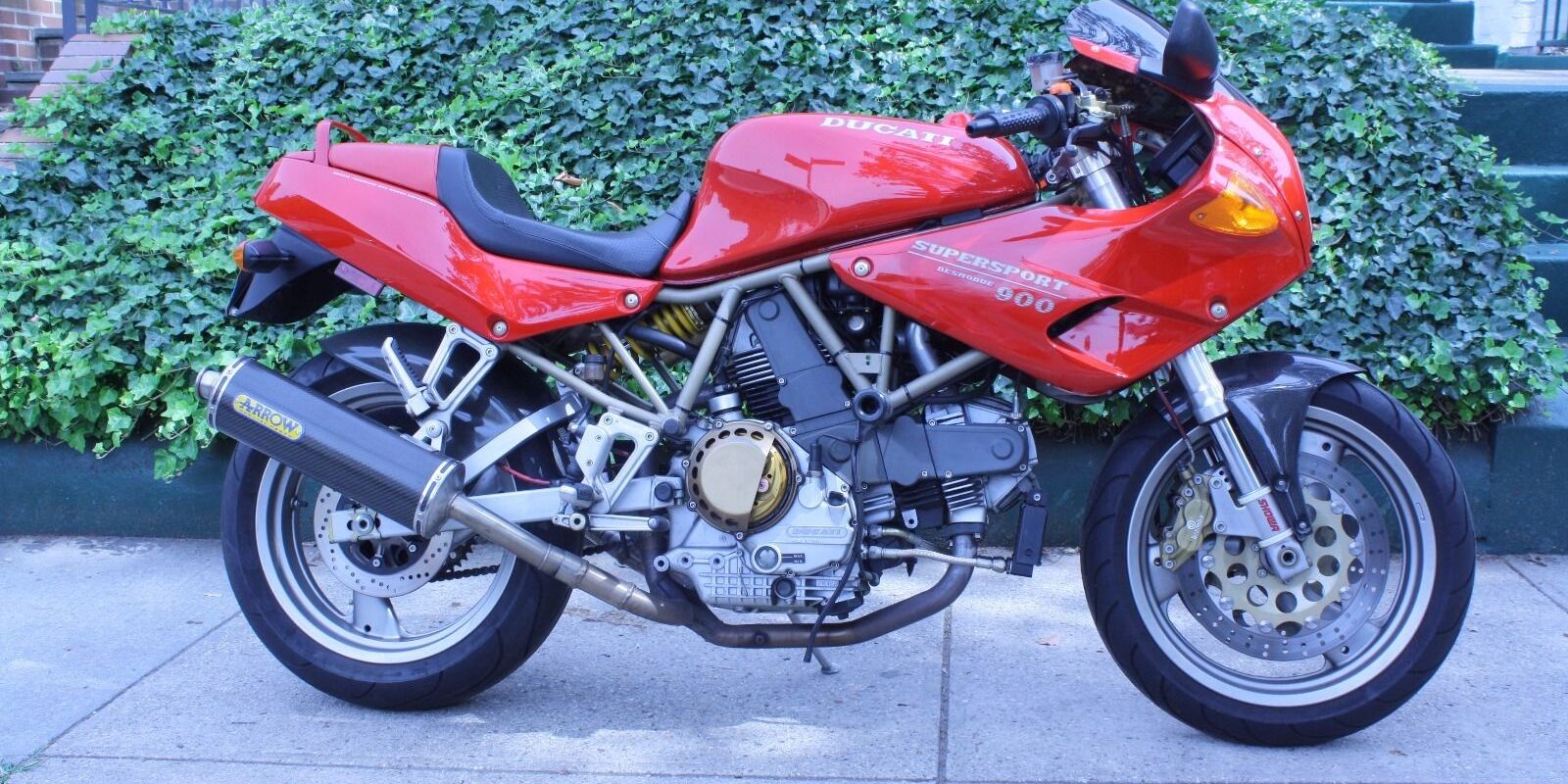 20160709 1997 ducati 900ss right