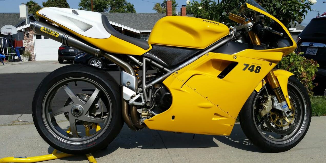 20160802 2001 ducati 748r right