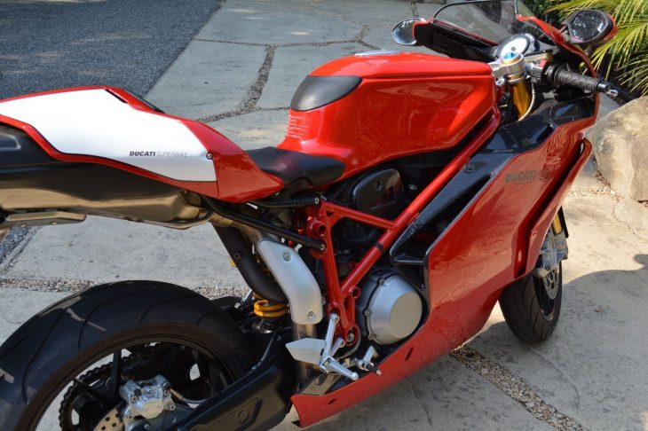 20160829 2004 ducati 749r right rear