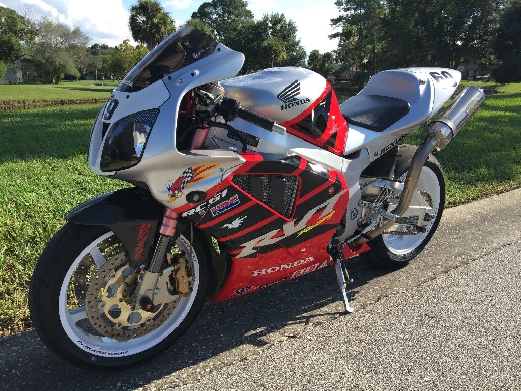 Featured Listing - 2004 Honda RVT-1000R RC51 - Rare SportBikesForSale