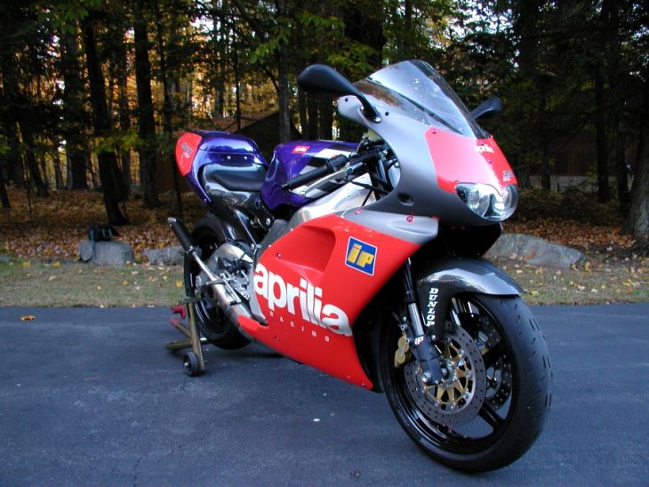 1996-aprilia-rs250-r-front