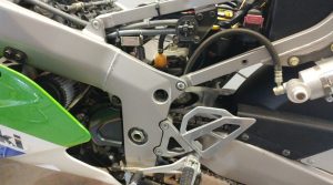 20161026-1992-kawasaki-zx7r-k-left-peg-unfaired