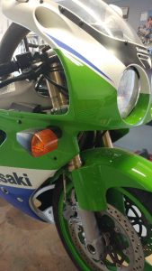 20161026-1992-kawasaki-zx7r-k-right-front