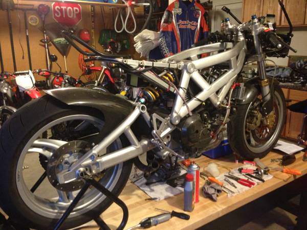 20161103-2000-bimota-db4-right-rear-unfaired