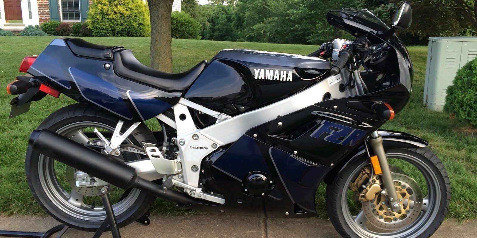 Black Friday - 1990 Yamaha FZR400 - Rare SportBikesForSale