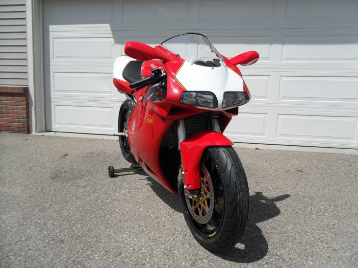 20161202-2002-ducati-998-right-front