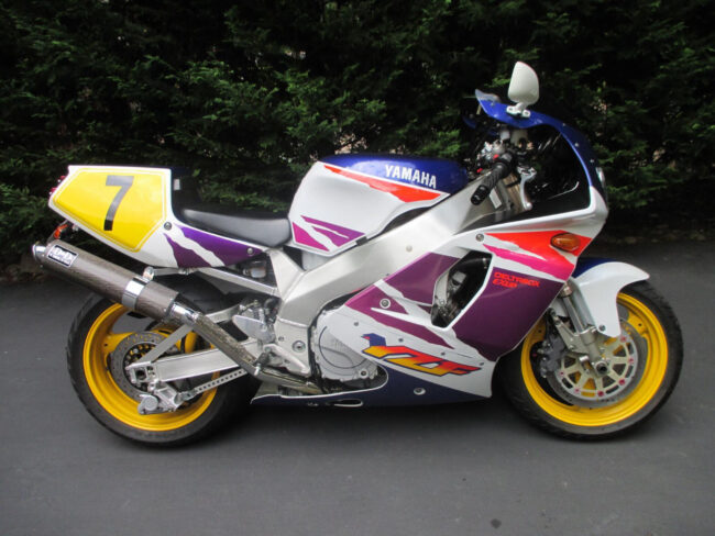 1994 Yamaha YZF750R R Side