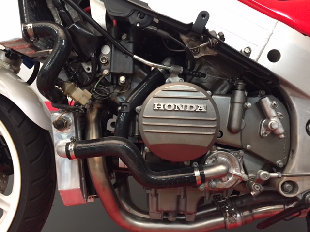 vfr400 engine