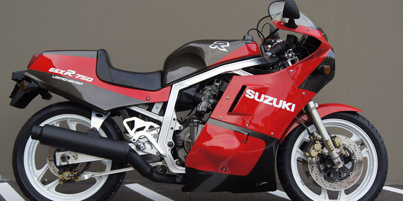 20170401 1986 suzuki gsxr750 right