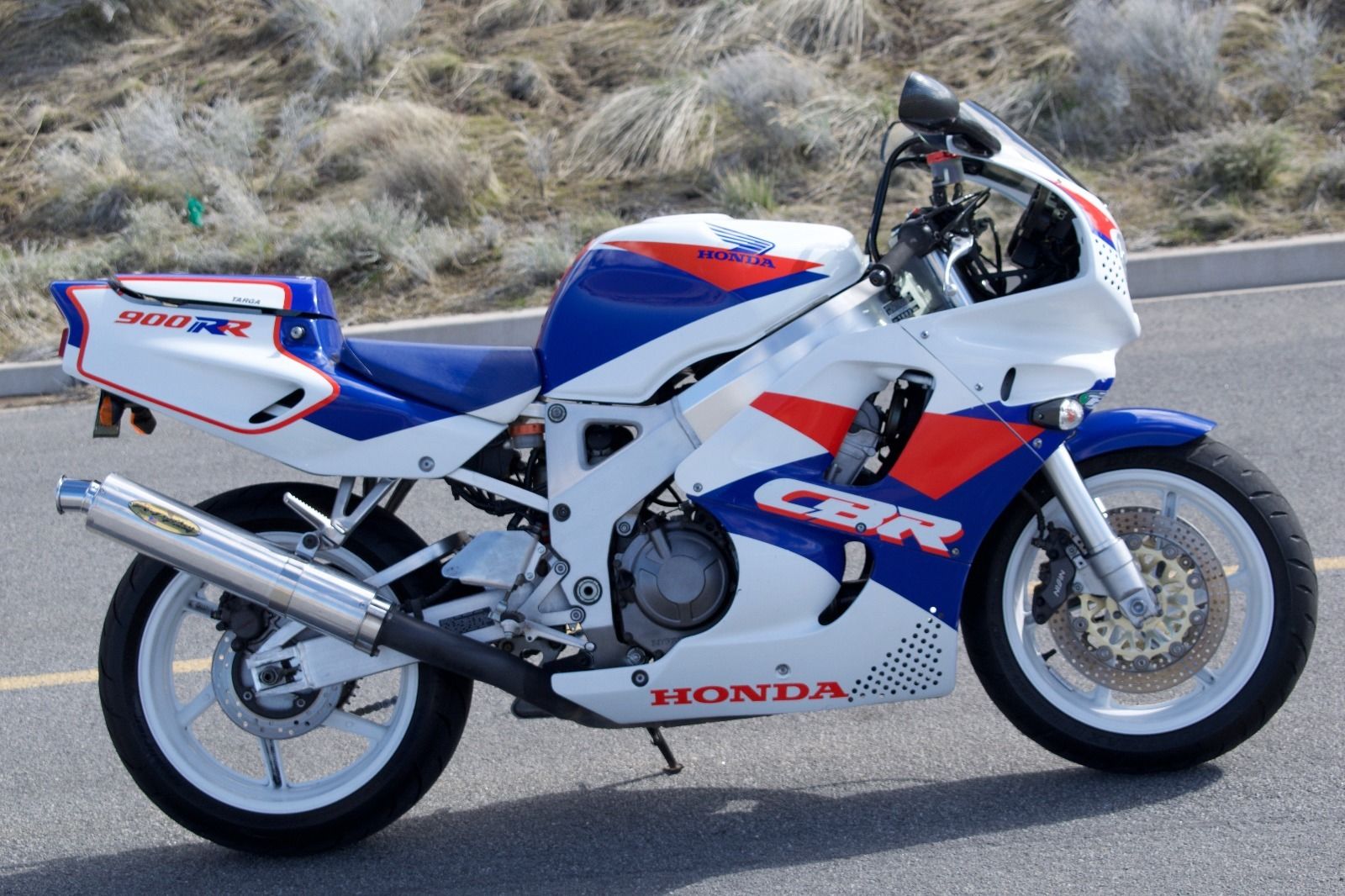 Obtainable: 1993 Honda CBR900RR - Rare SportBikes For Sale