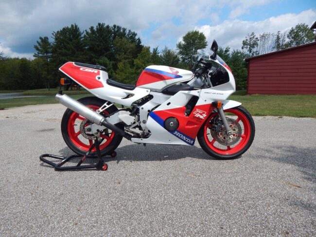 90CBR250RR