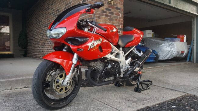 1997 Suzuki TL1000S L Front