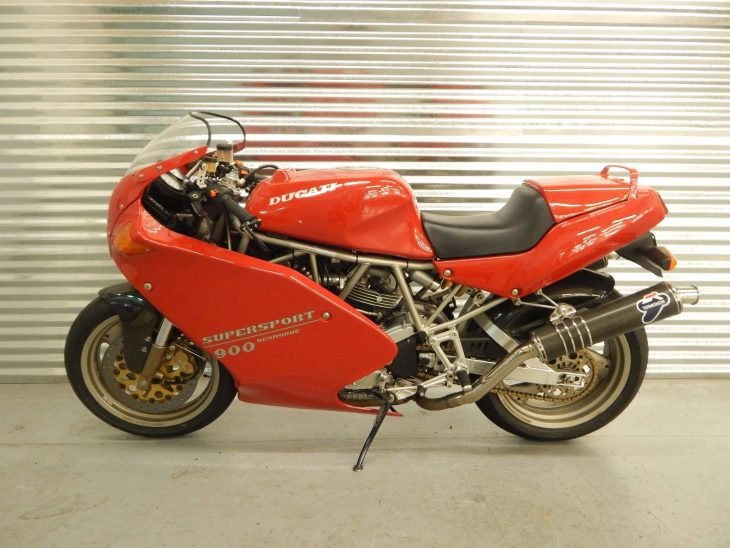 Simple, Clean, Classic: 1995 Ducati 900SS/SP