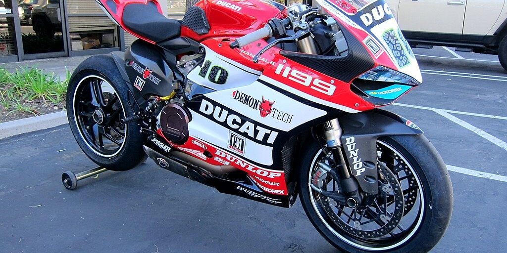 Ducati panigale store race bike