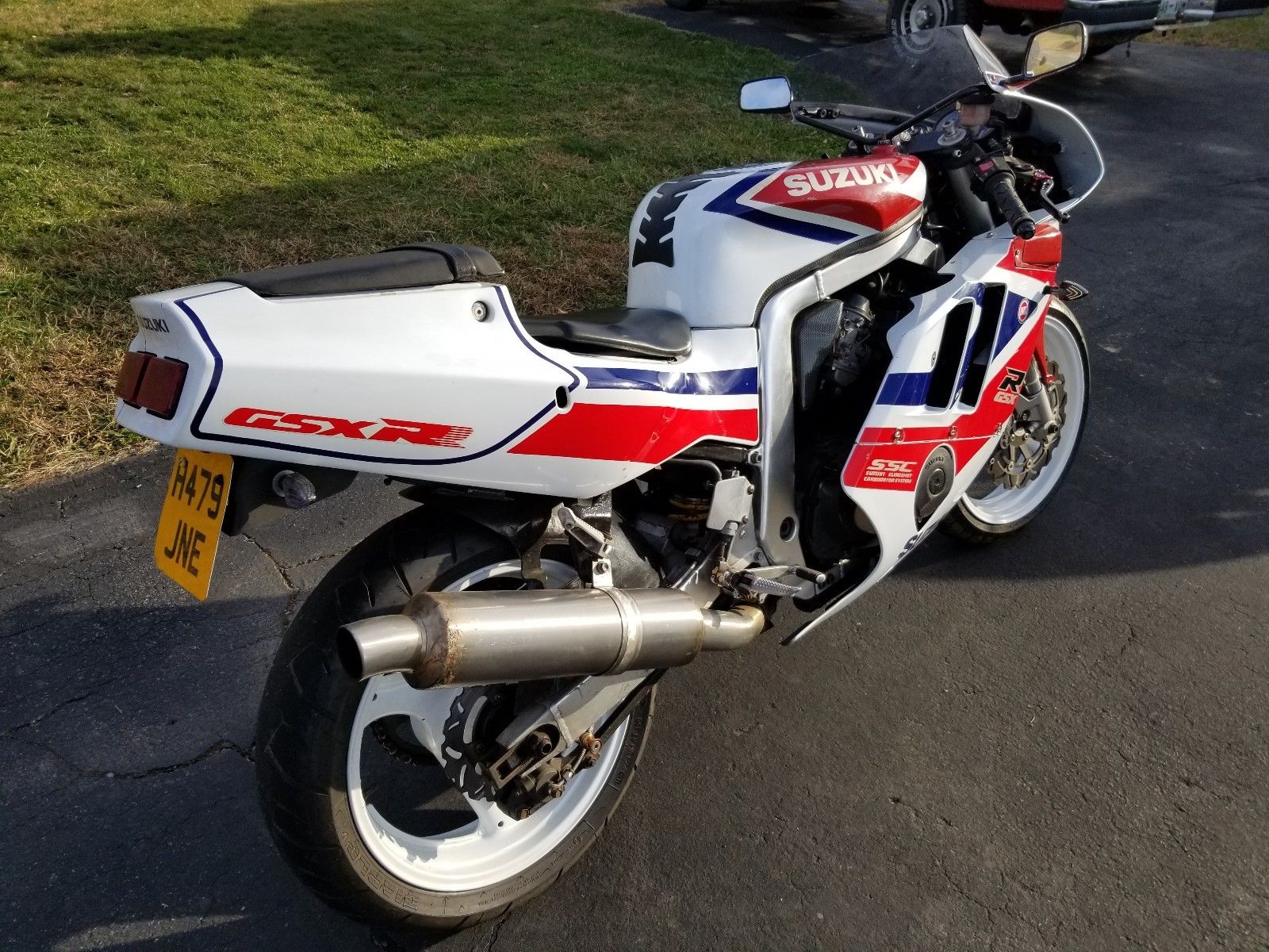 Suzuki gsx r400