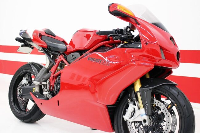 2005 Ducati 999R R Front