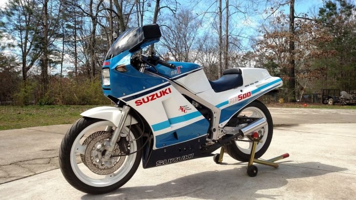 Two stroke restomod: 1986 Suzuki RG500