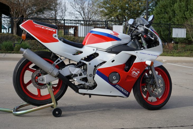 Honda cbr250rr mc22