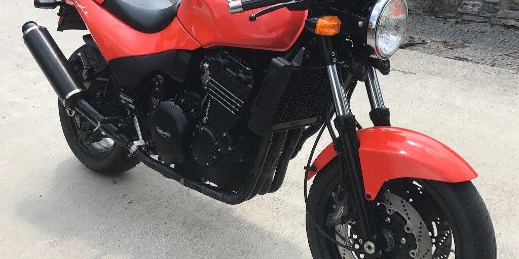 1995 Triumph Speed Triple R Front