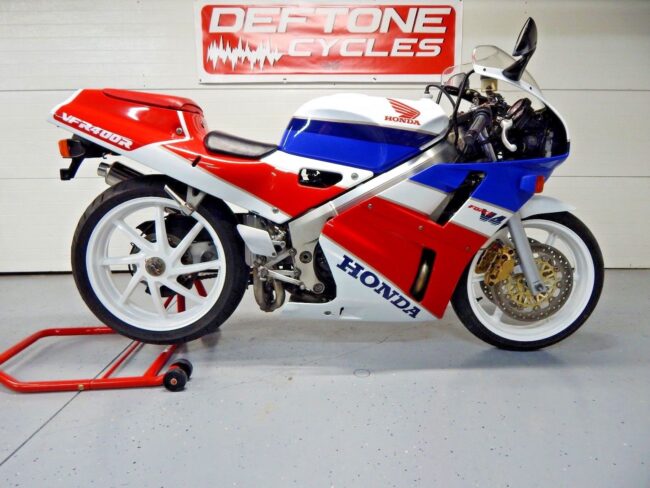 20180410 1989 honda vfr400r right