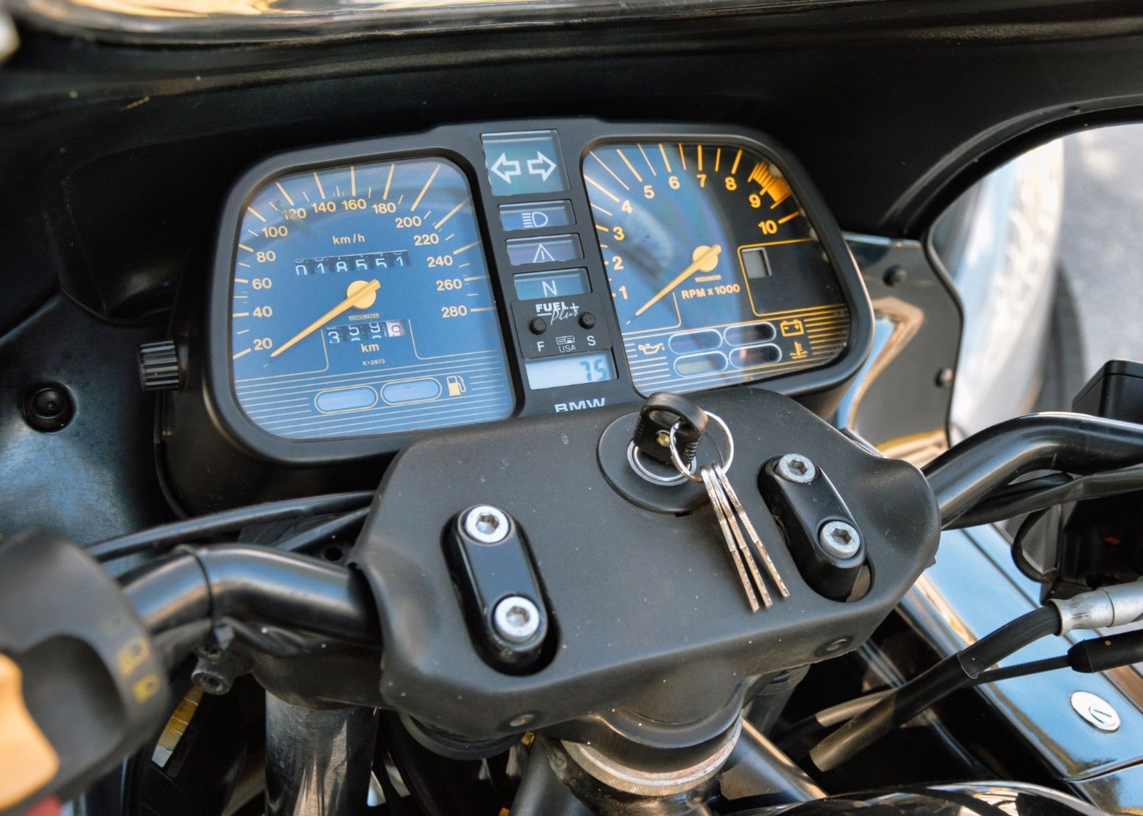 20180508 1991 bmw k1 left dash - Rare SportBikesForSale