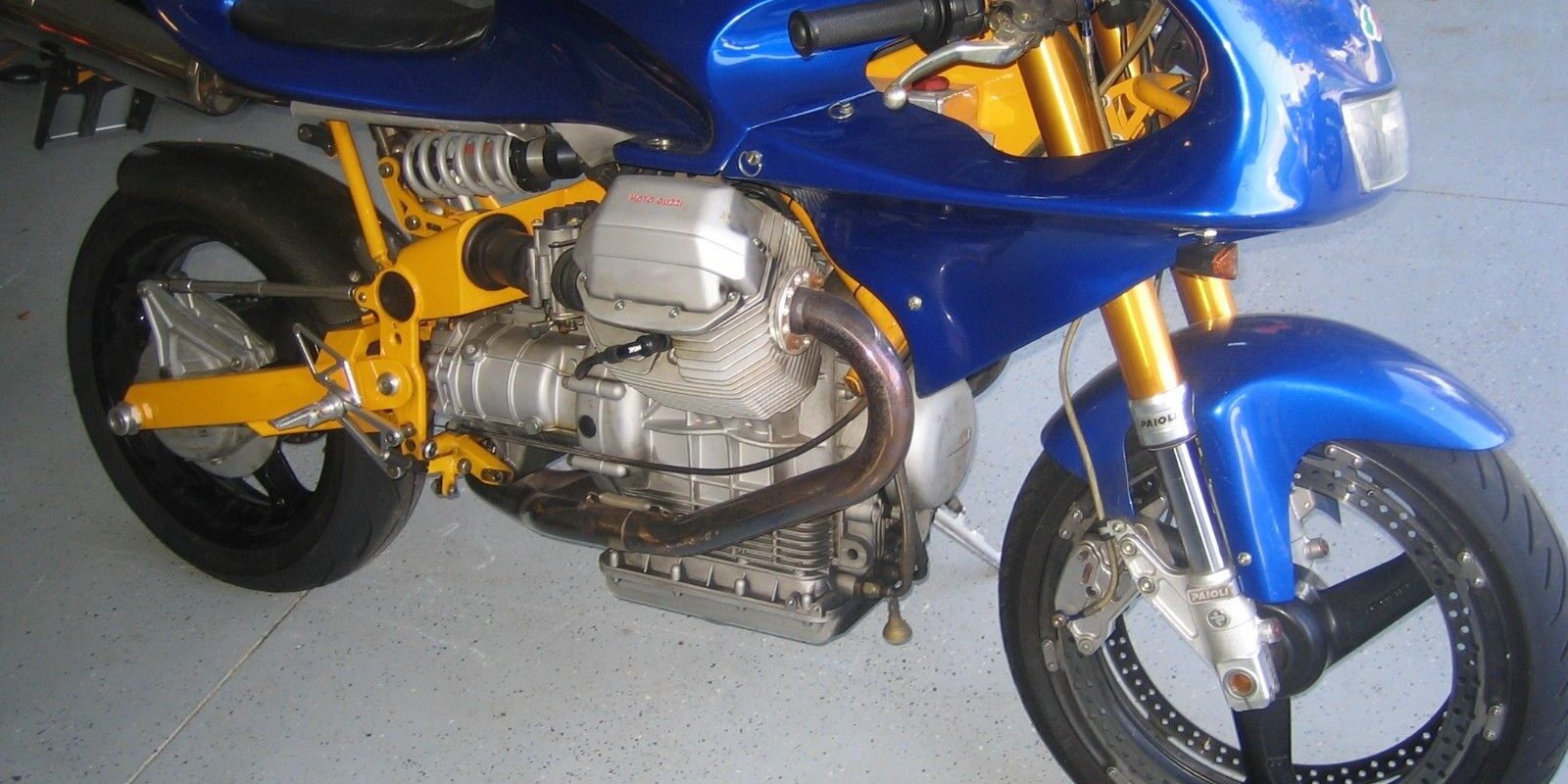 2001 Ghezzi Brian Supertwin R Front