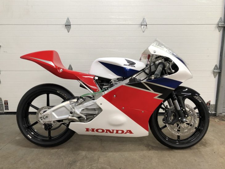 Honda store moto3 bike