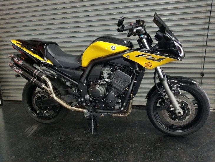 Featured Listing – 2003 Yamaha FZ1 with just 661 Miles !