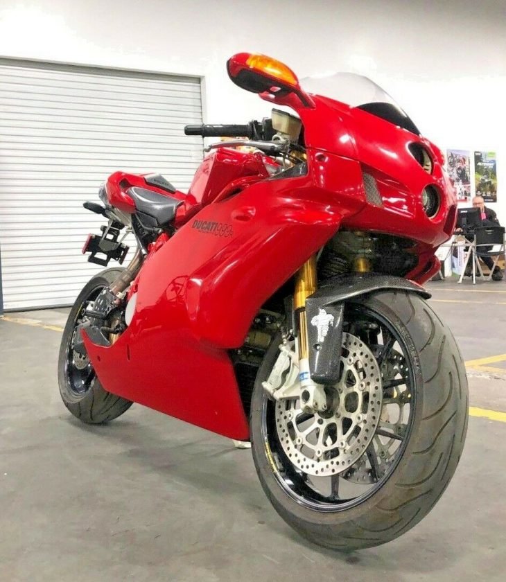Dirty Duc: 2005 Ducati 999R