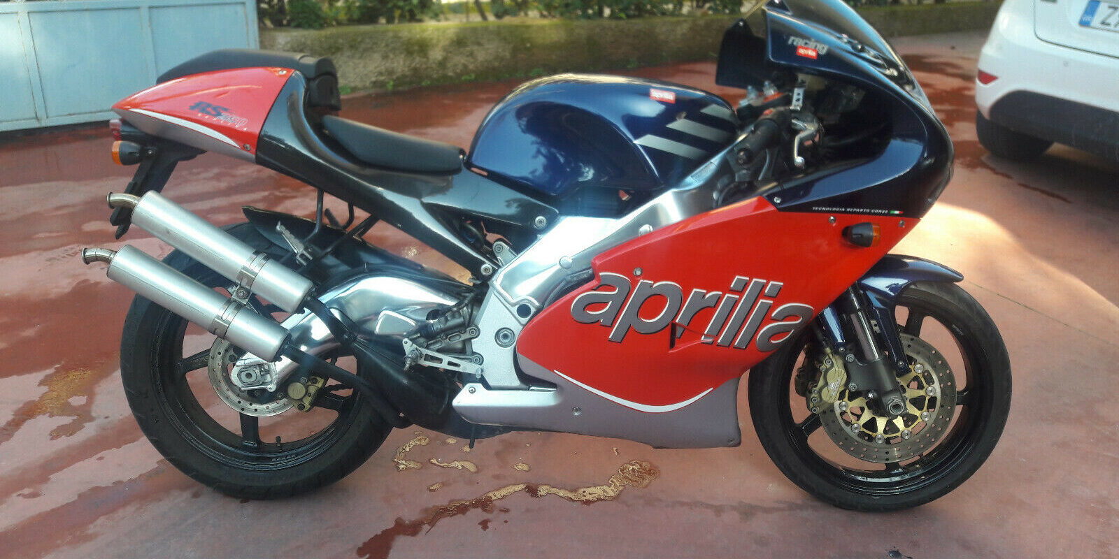 1998 Aprilia RS250 R Side2