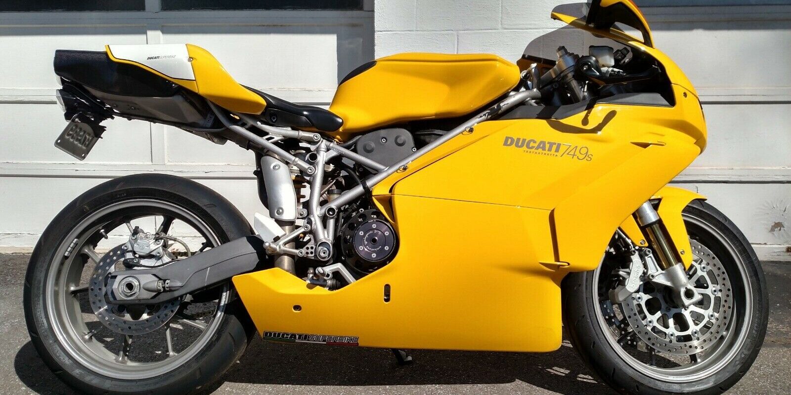 トリス Street Smart - 2004 Ducati 749S - Rare SportBikesForSale