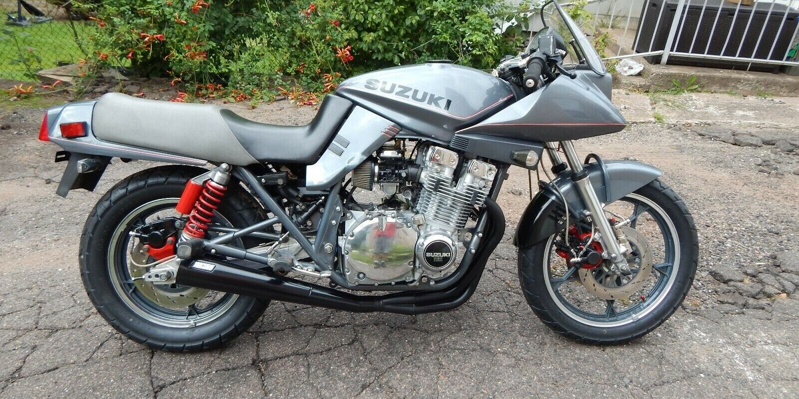 1982 Suzuki Katana R Side