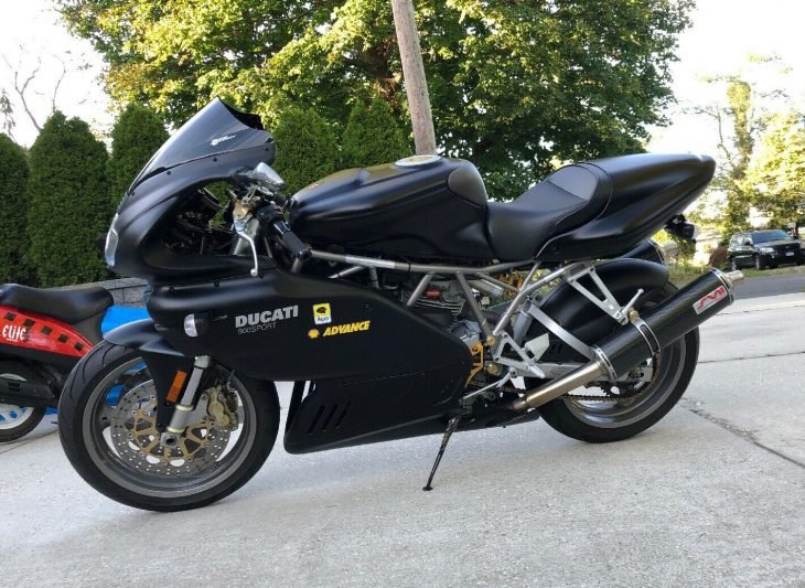 99% Super – 2002 Ducati 900 Sport