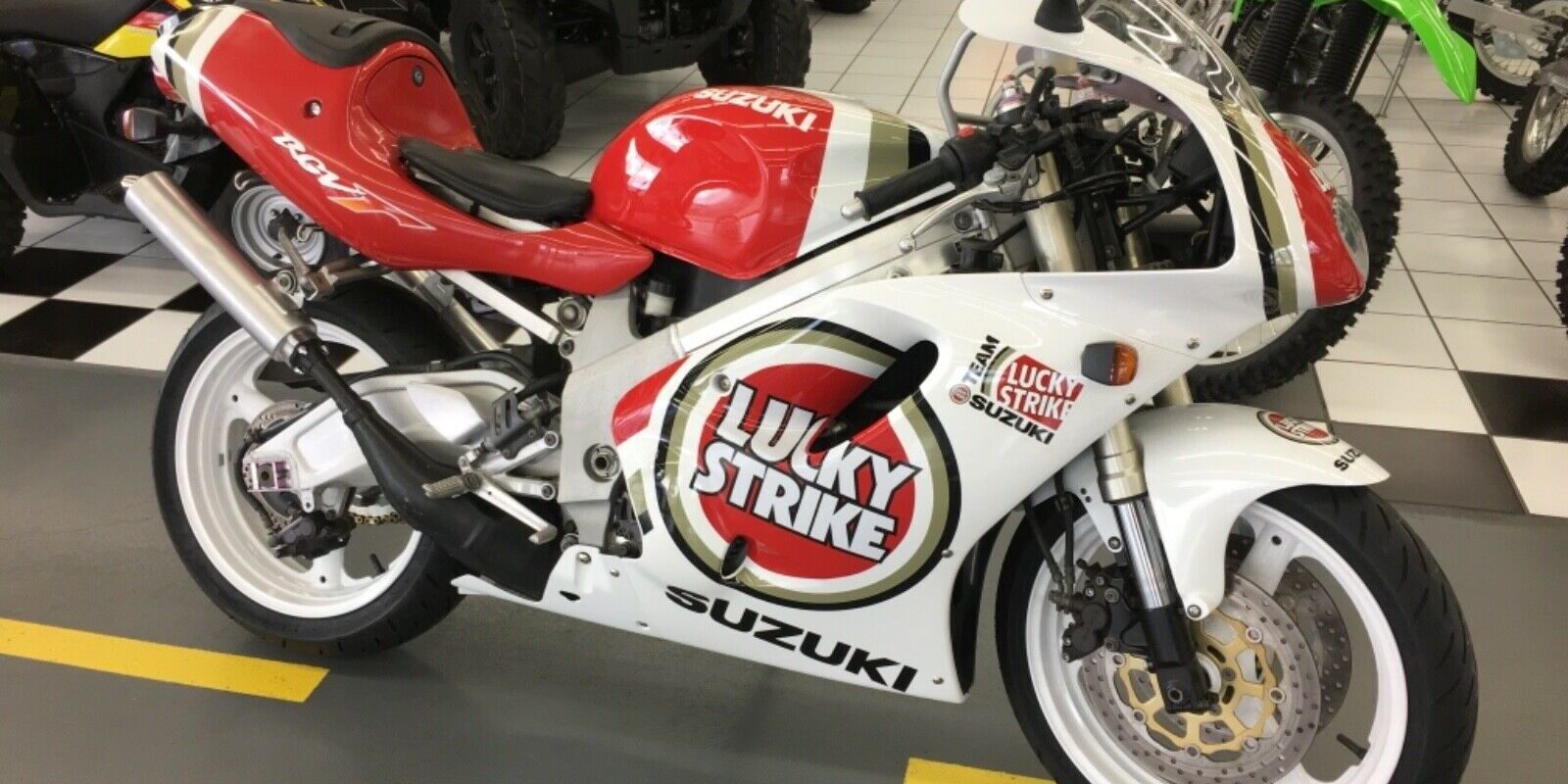 Lucky Strike Replica: 1996 Suzuki RGV250 VJ23A for Sale - Rare