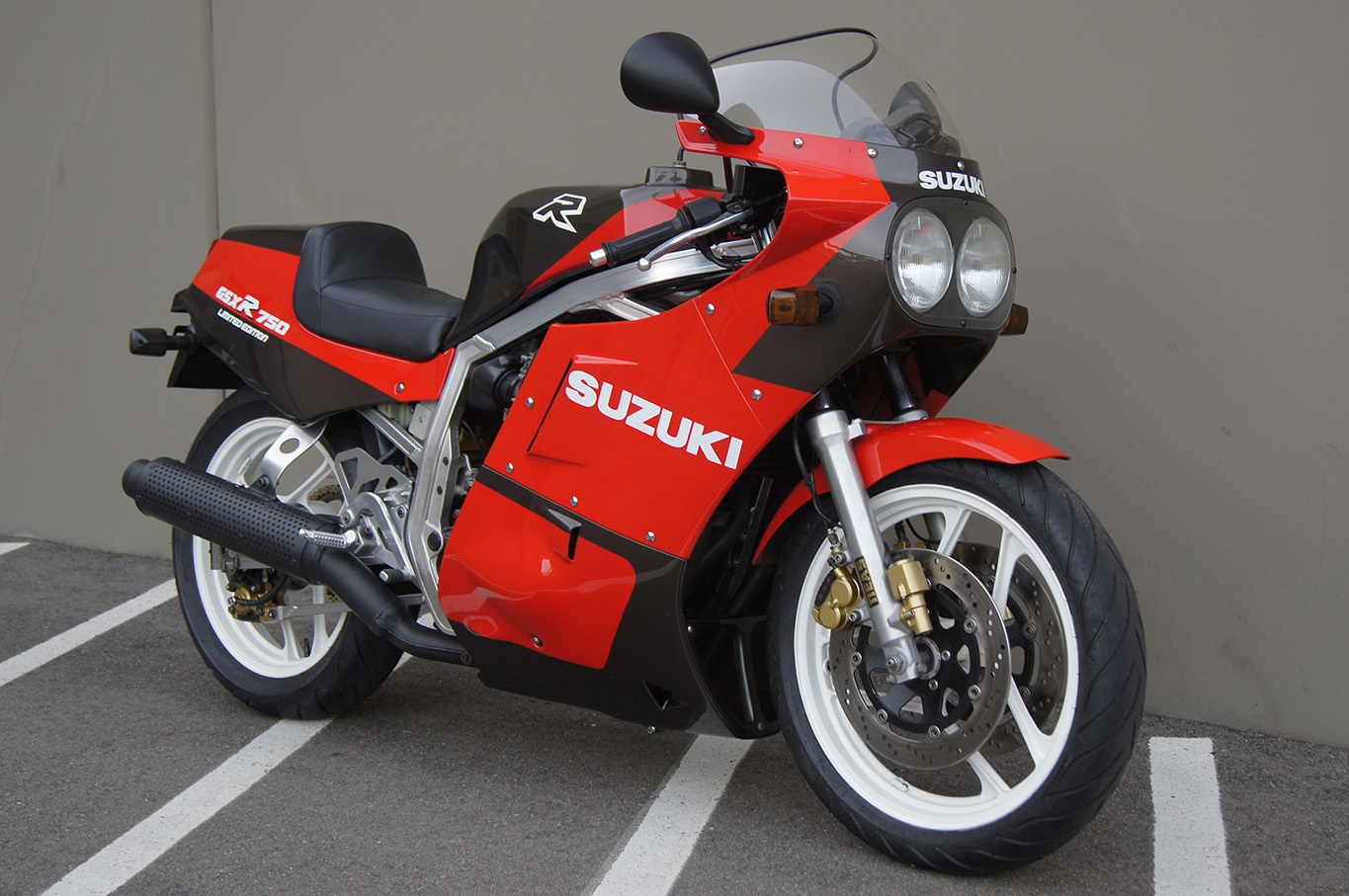 Сузуки gsx r750