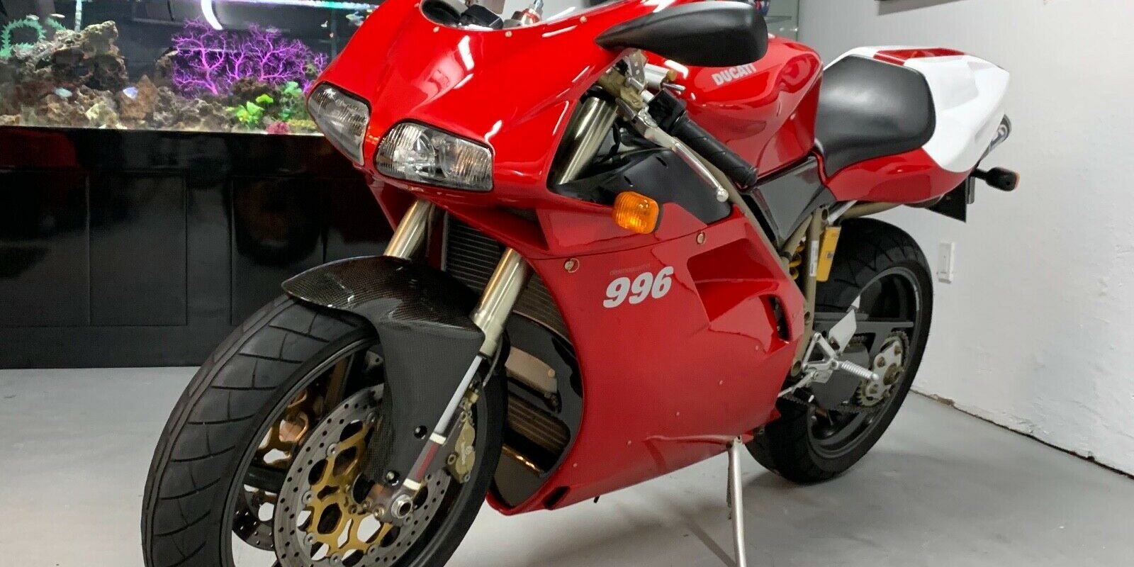 Ducati 996/996S 　マニュアル 75 1999 Ducati 996S – Iconic Motorbike Auctions