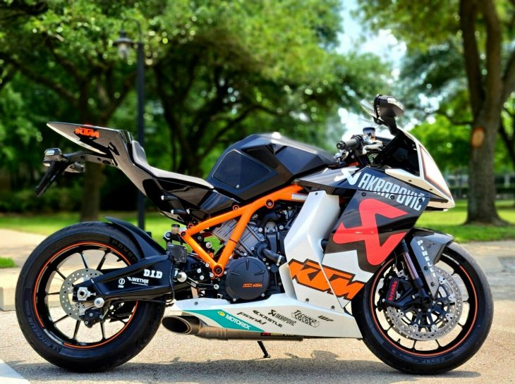 ktm rc8 akrapovic