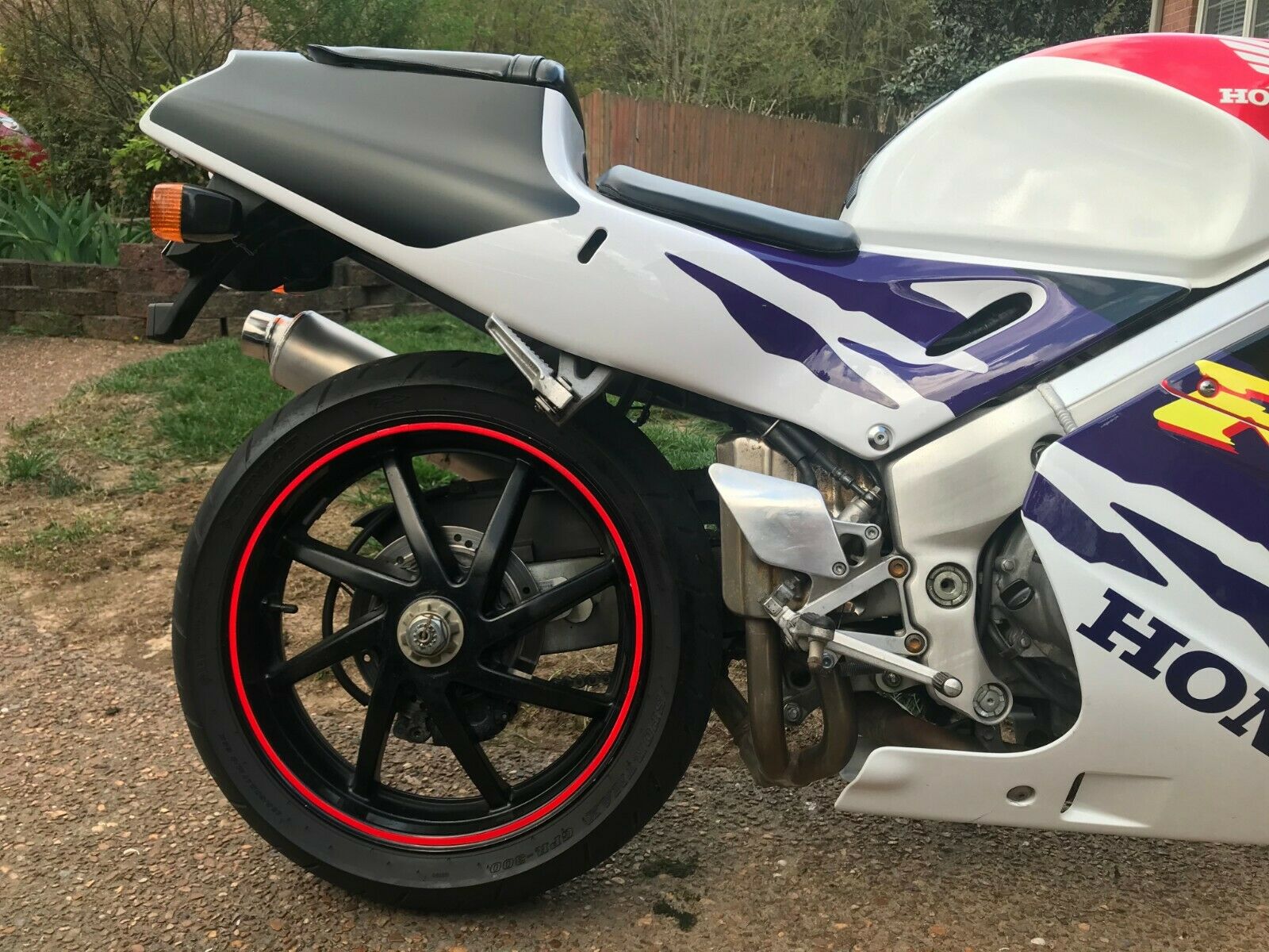 Honda RS125R NF4 Technomagnesio Front And Rear Wheels RS125 - RMD Motors Honda RS125R NF4 Technomagnesio Front And Rear Wheels RS125 - RMD Motors