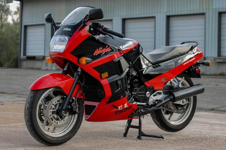 GPZ900 Archives - SportBikes For