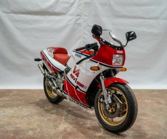 Featured Listing – 1986 Yamaha RZV500R with just 4,100 miles !