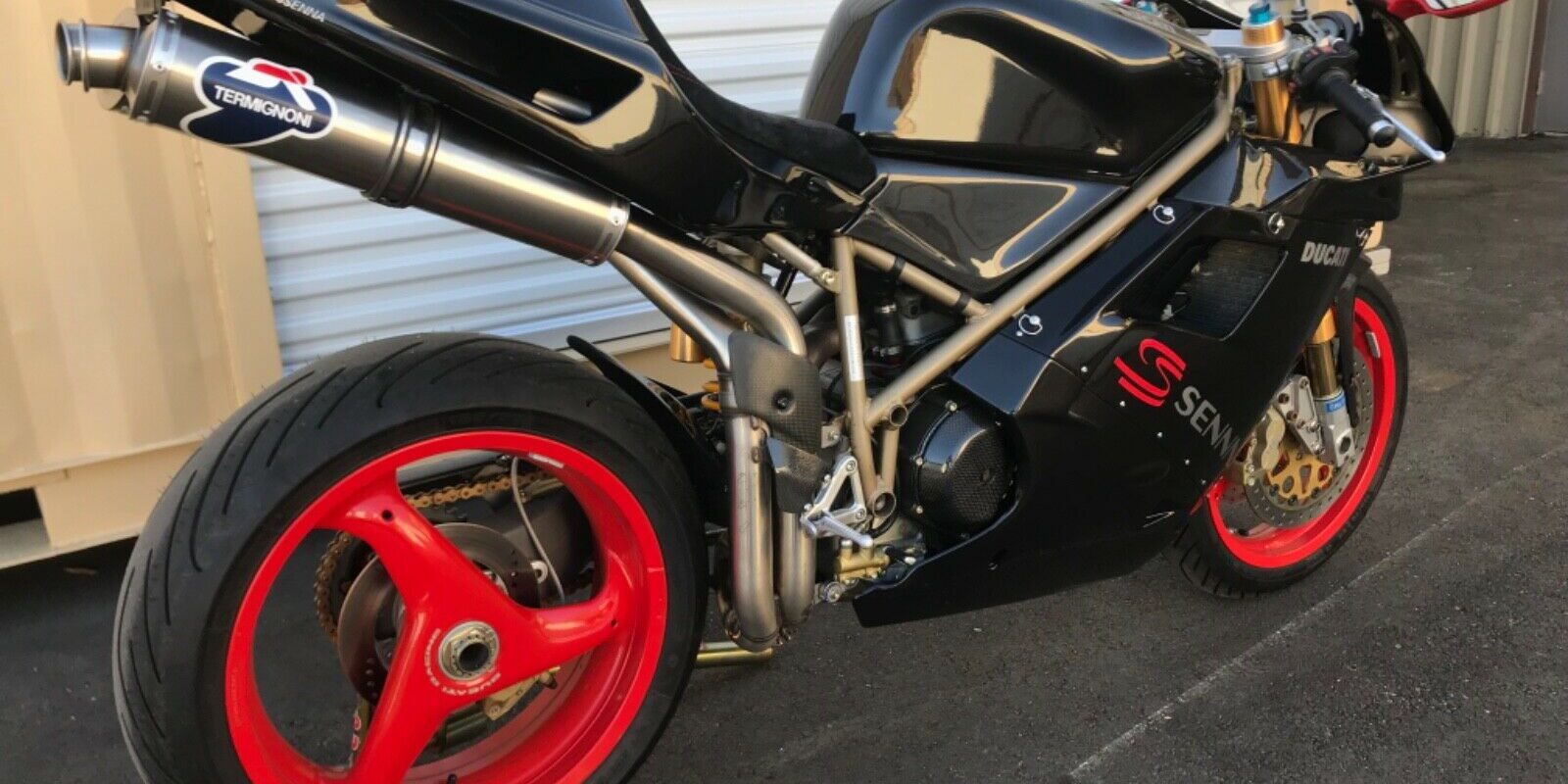 916_Senna_1