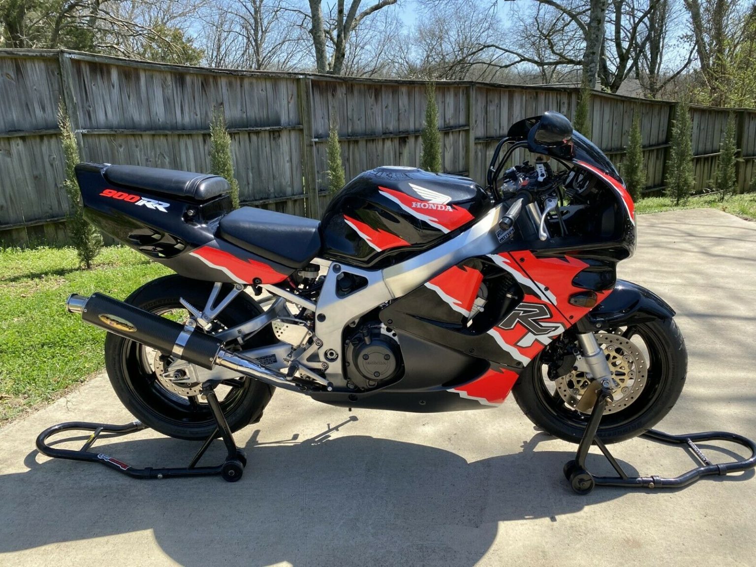 20210407 1997 honda cbr900rr right Rare SportBikesForSale